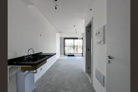 Cozinha de kitnet/studio à venda com 1 quarto, 27m² em Santo Amaro, São Paulo