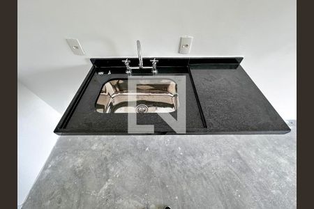 Cozinha de kitnet/studio à venda com 1 quarto, 27m² em Santo Amaro, São Paulo