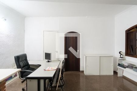 Casa à venda com 360m², 3 quartos e 6 vagasEdícula Sala