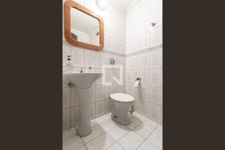 Casa à venda com 360m², 3 quartos e 6 vagasLavabo da Garagem