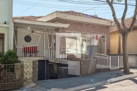 Casa à venda com 360m², 3 quartos e 6 vagasFachada