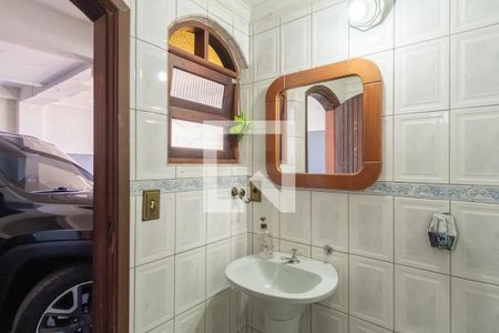 Casa à venda com 360m², 3 quartos e 6 vagasLavabo da Garagem