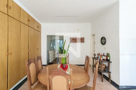 Casa à venda com 360m², 3 quartos e 6 vagasCopa