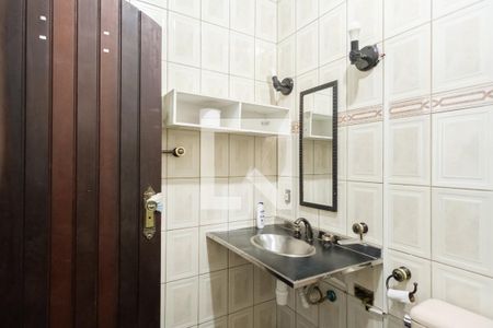 Casa à venda com 360m², 3 quartos e 6 vagasEdícula Banheiro