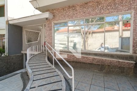Casa à venda com 360m², 3 quartos e 6 vagasFachada