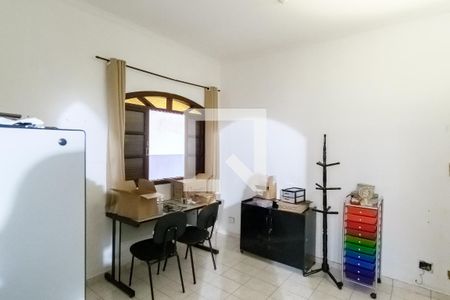 Casa à venda com 360m², 3 quartos e 6 vagasEdícula Quarto