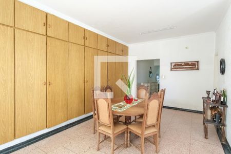 Casa à venda com 360m², 3 quartos e 6 vagasCopa
