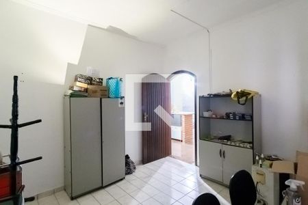 Casa à venda com 360m², 3 quartos e 6 vagasEdícula Quarto