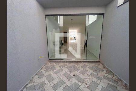 Casa à venda com 125m², 3 quartos e 2 vagas
