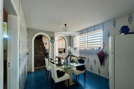 Casa à venda com 300m², 4 quartos e 2 vagasCozinha