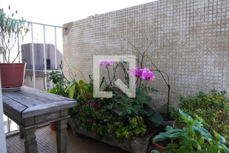 Apartamento à venda com 120m², 2 quartos e 1 vagaVaranda