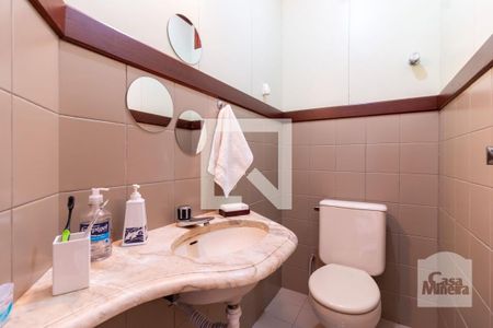 Apartamento à venda com 240m², 4 quartos e 3 vagasLavabo 