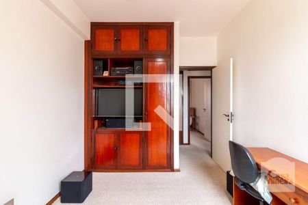 Apartamento à venda com 240m², 4 quartos e 3 vagasQuarto 