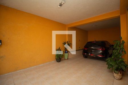 Casa à venda com 210m², 3 quartos e 3 vagas Casa à venda com 210m², 3 quartos e 3 vagasGaragem