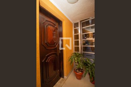 Casa à venda com 210m², 3 quartos e 3 vagas Casa à venda com 210m², 3 quartos e 3 vagasHall de Entrada