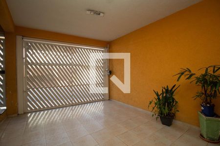 Casa à venda com 210m², 3 quartos e 3 vagas Casa à venda com 210m², 3 quartos e 3 vagasGaragem