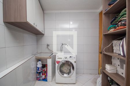 Casa à venda com 210m², 3 quartos e 3 vagas Casa à venda com 210m², 3 quartos e 3 vagasÁrea de Serviço