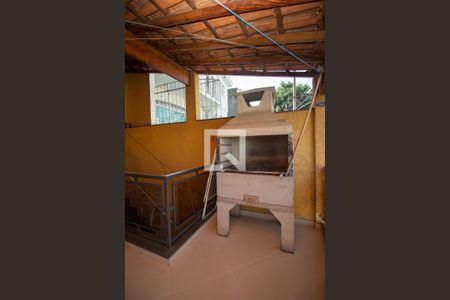 Casa à venda com 210m², 3 quartos e 3 vagas Casa à venda com 210m², 3 quartos e 3 vagasChurrasqueira