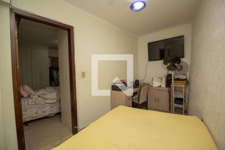 Casa à venda com 210m², 3 quartos e 3 vagas Casa à venda com 210m², 3 quartos e 3 vagasQuarto 2