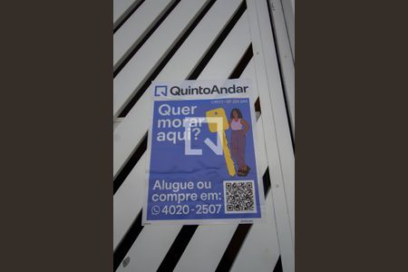 Casa à venda com 210m², 3 quartos e 3 vagas Casa à venda com 210m², 3 quartos e 3 vagasFachada - placa instalada