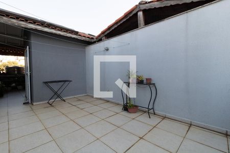 Apartamento à venda com 115m², 2 quartos e 2 vagasTérreo