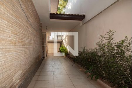 Garagem de casa à venda com 6 quartos, 317m² em Planalto Paulista, São Paulo