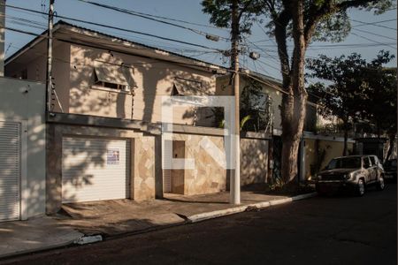 Fachada de casa à venda com 6 quartos, 317m² em Planalto Paulista, São Paulo