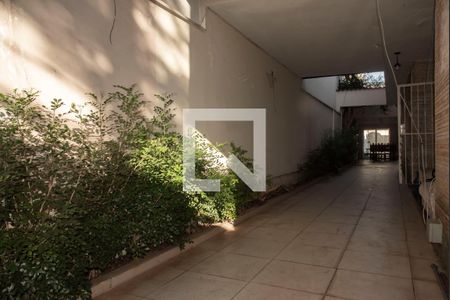 Garagem de casa à venda com 6 quartos, 317m² em Planalto Paulista, São Paulo