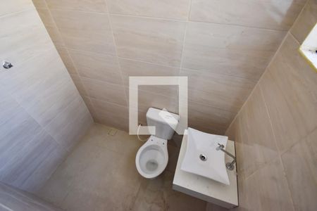 Casa de condomínio para alugar com 320m², 4 quartos e 2 vagas Casa de condomínio para alugar com 320m², 4 quartos e 2 vagasBanheiro Suíte