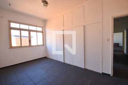 Casa de condomínio para alugar com 320m², 4 quartos e 2 vagas Casa de condomínio para alugar com 320m², 4 quartos e 2 vagasQuarto 3
