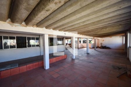 Casa de condomínio para alugar com 320m², 4 quartos e 2 vagas Casa de condomínio para alugar com 320m², 4 quartos e 2 vagasTerraço