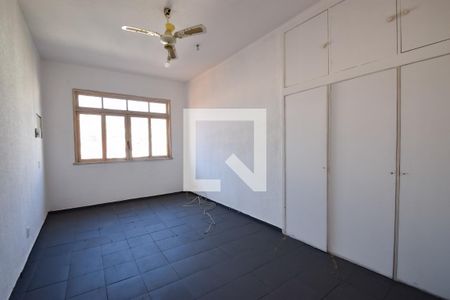 Casa de condomínio para alugar com 320m², 4 quartos e 2 vagas Casa de condomínio para alugar com 320m², 4 quartos e 2 vagasQuarto 2