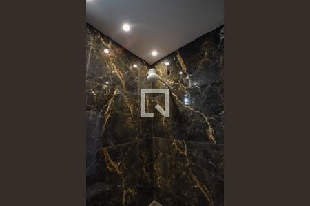 Casa de condomínio para alugar com 320m², 4 quartos e 2 vagas Casa de condomínio para alugar com 320m², 4 quartos e 2 vagasBanheiro Social