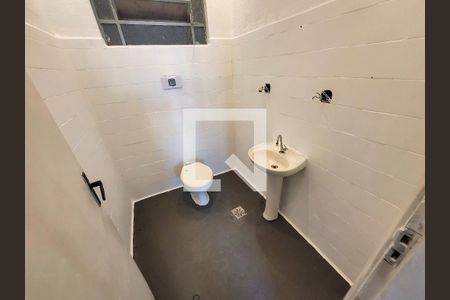 Casa de condomínio para alugar com 320m², 4 quartos e 2 vagas Casa de condomínio para alugar com 320m², 4 quartos e 2 vagasLavabo