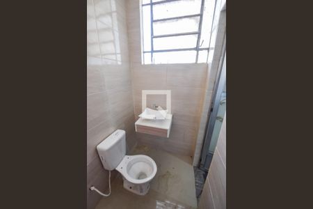 Casa de condomínio para alugar com 320m², 4 quartos e 2 vagas Casa de condomínio para alugar com 320m², 4 quartos e 2 vagasBanheiro Suíte