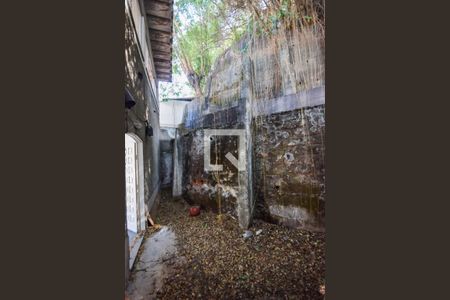 Casa de condomínio para alugar com 320m², 4 quartos e 2 vagas Casa de condomínio para alugar com 320m², 4 quartos e 2 vagasQuintal