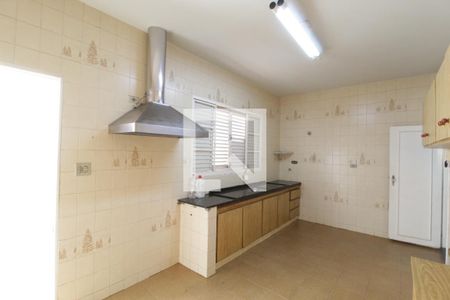Casa para alugar com 375m², 6 quartos e 3 vagasCozinha