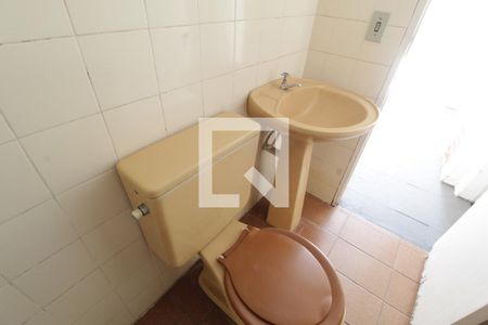 Casa para alugar com 375m², 6 quartos e 3 vagasBanheiro de serviço