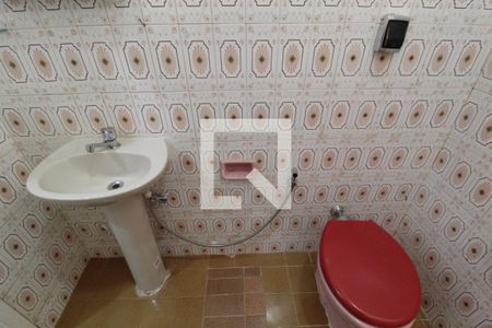 Casa para alugar com 375m², 6 quartos e 3 vagasBanheiro Social