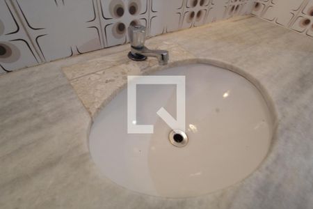 Casa para alugar com 375m², 6 quartos e 3 vagasBanheiro do Quarto 2