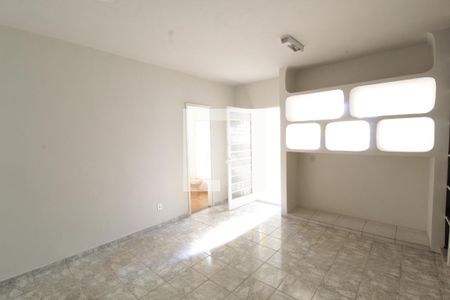 Casa para alugar com 375m², 6 quartos e 3 vagasQuarto 4 - Suíte