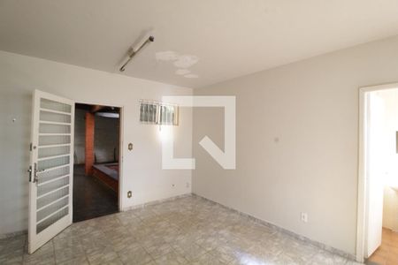 Casa para alugar com 375m², 6 quartos e 3 vagasQuarto 4 - Suíte