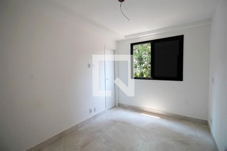 Suíte de apartamento à venda com 3 quartos, 110m² em Ana Lúcia, Belo Horizonte