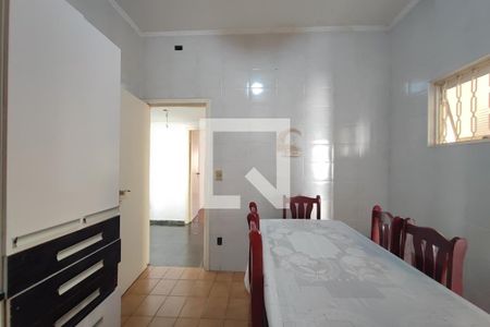 Casa à venda com 194m², 3 quartos e 3 vagas Casa à venda com 194m², 3 quartos e 3 vagasSala de Jantar