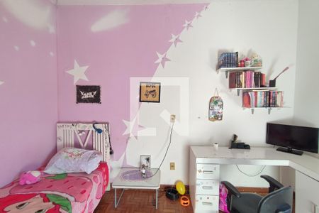 Casa à venda com 194m², 3 quartos e 3 vagas Casa à venda com 194m², 3 quartos e 3 vagasQuarto 2