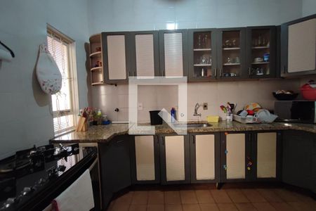 Casa à venda com 194m², 3 quartos e 3 vagas Casa à venda com 194m², 3 quartos e 3 vagasCozinha