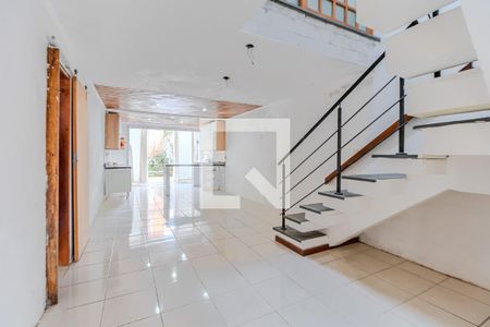 Sala de casa à venda com 5 quartos, 325m² em Partenon, Porto Alegre