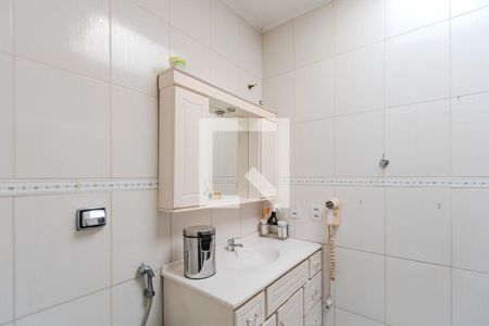 Casa à venda com 325m², 5 quartos e 2 vagasBanheiro do Quarto 6