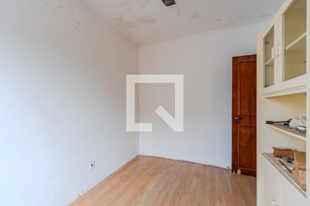 Casa à venda com 325m², 5 quartos e 2 vagasQuarto 4