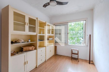 Casa à venda com 325m², 5 quartos e 2 vagasQuarto 4